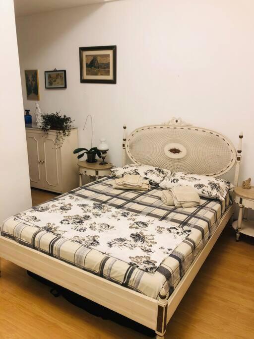 Hospedagem domiciliar Lindo Com Cama De Casal Em Copacabana Rio de Janeiro